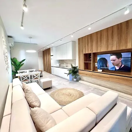 Apartment I&k Blloku Center *